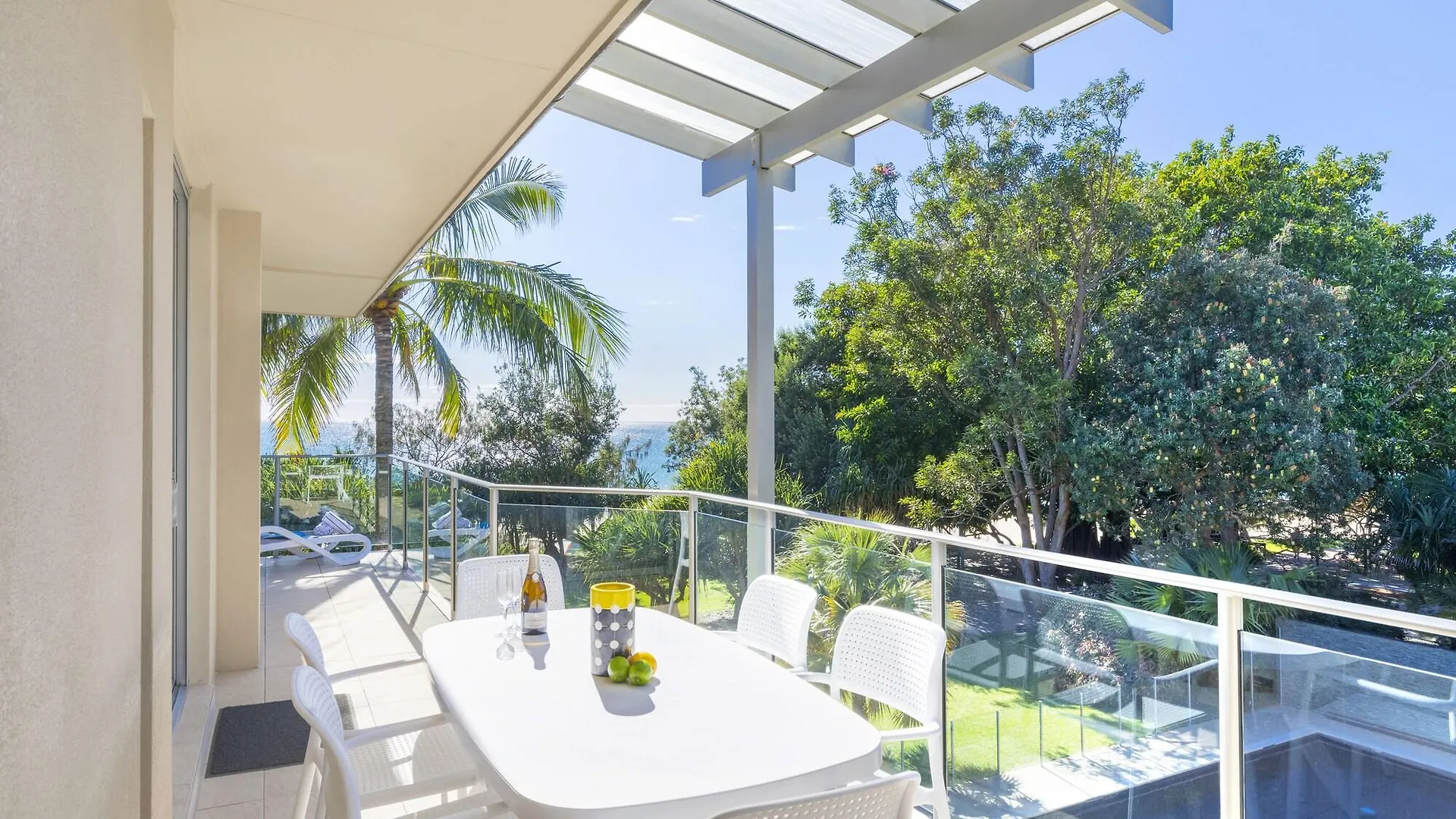Maison Noosa Aparthotel
